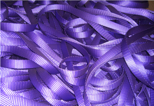 บล็อกบริษัทล่าสุดเกี่ยวกับ แนวโน้มทั่วโลกในอุตสาหกรรมสลิงยก: นวัตกรรมและการอัพเดทมาตรฐาน